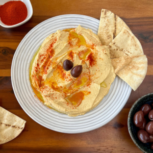 2 Pita Breads & Hummus